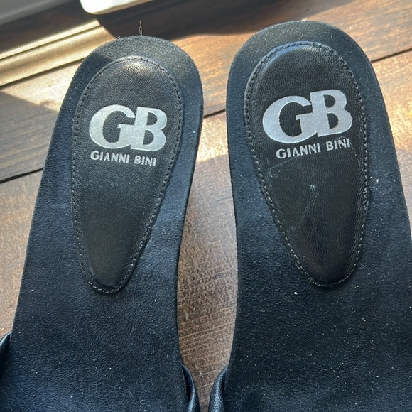 Gianni Bini Y2K Leather Knotted Kitten Heels Size 6.5 - Picture 7 of 8